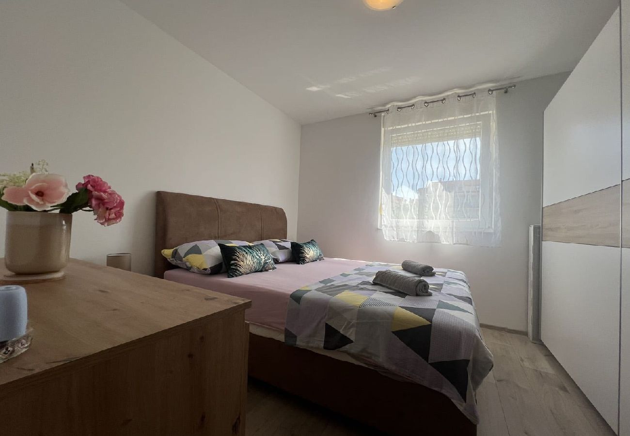 Apartamento en Medulin - Apartamento en Medulin con Terraza, Acondicionador, WIFI, Lavadora (4634-5)