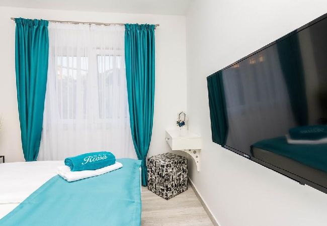 Casa en Ždrelac - Casa de vacaciones en Ždrelac con Seaview, Terraza, Acondicionador, WIFI (4652-1) Casa en Ždrelac - Casa de vacaciones en Ždrelac con Seaview, Terraza, Acondicionador, WIFI (4652-1)