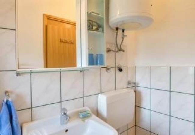 Apartamento en Luka - Apartamento en Luka con Seaview, Terraza, Acondicionador, WIFI (4659-2) Apartamento en Luka - Apartamento en Luka con Seaview, Terraza, Acondicionador, WIFI (4659-2)
