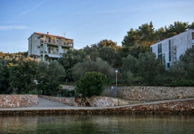 Apartamento en Luka - Apartamento en Luka con Seaview, Terraza, Acondicionador, WIFI (4659-2) Apartamento en Luka - Apartamento en Luka con Seaview, Terraza, Acondicionador, WIFI (4659-2)
