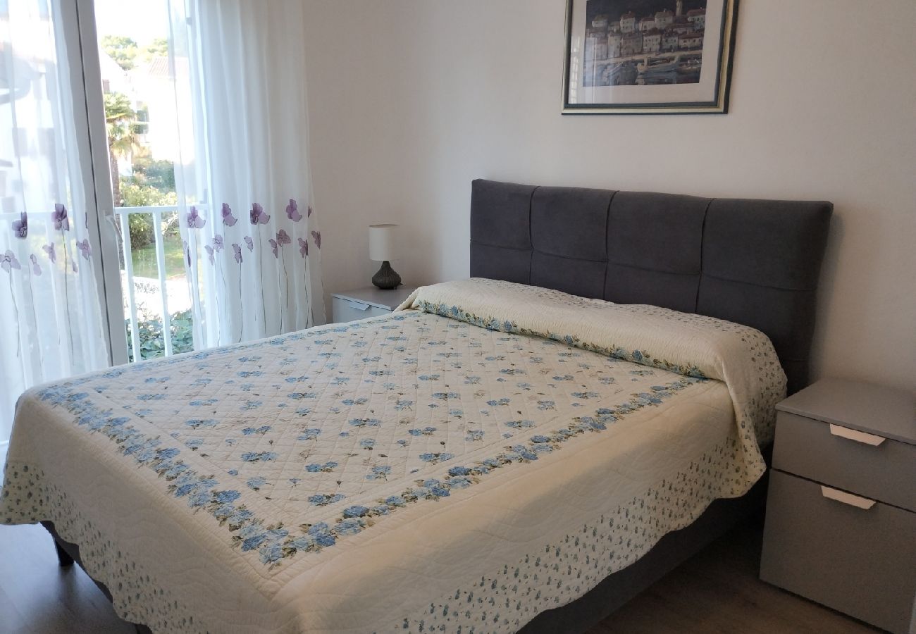 Apartamento en Rovinj - Apartamento en Rovinj con Terraza, Acondicionador, WIFI, Lavadora (4686-2)