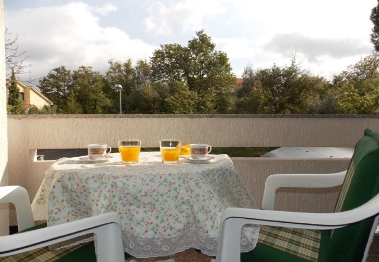 Apartamento en Malinska - Apartamento en Malinska con Seaview, Terraza, Acondicionador, WIFI (4690-2)
