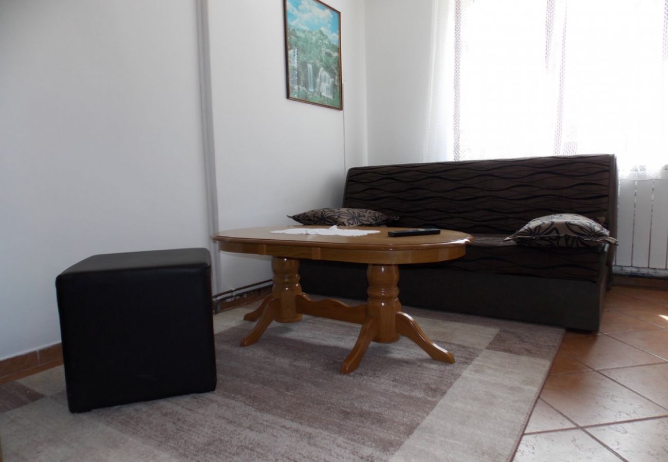 Apartamento en Malinska - Apartamento en Malinska con Terraza, WIFI, Lavadora (4690-4)