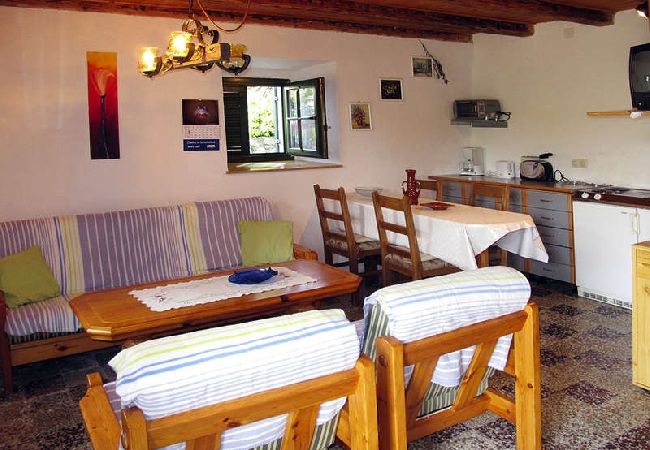 Casa en Supetarska Draga - Casa de vacaciones en Supetarska Draga con Terraza, WIFI (4544-1) Casa en Supetarska Draga - Casa de vacaciones en Supetarska Draga con Terraza, WIFI (4544-1)