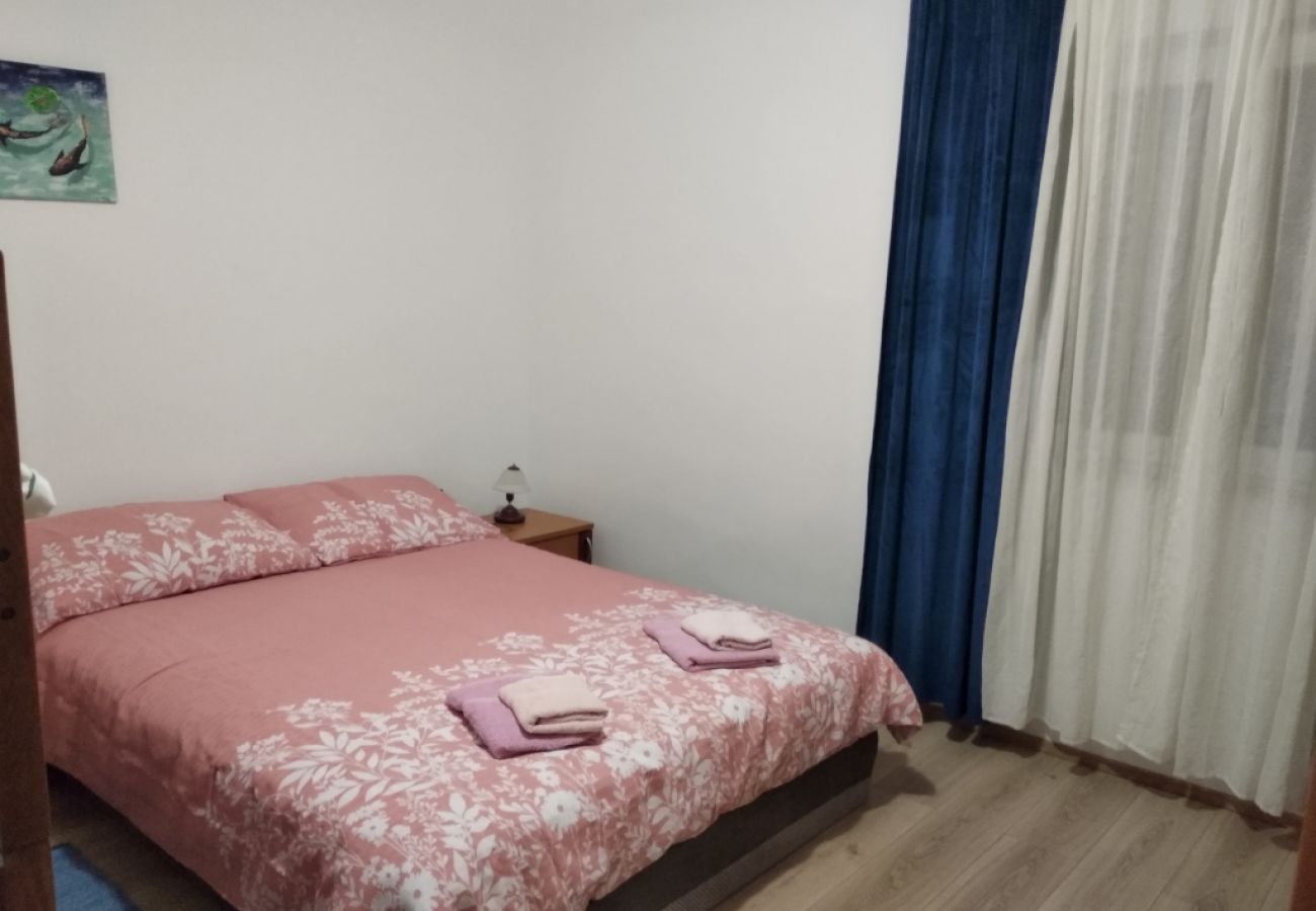 Apartamento en Šibenik-Brodarica - Apartamento en Brodarica con Balcón, Acondicionador, WIFI, Lavadora (4731-1)