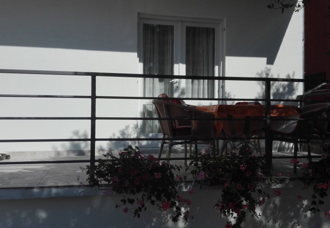 Apartamento en Šibenik-Brodarica - Apartamento en Brodarica con Balcón, Acondicionador, WIFI, Lavadora (4731-1)