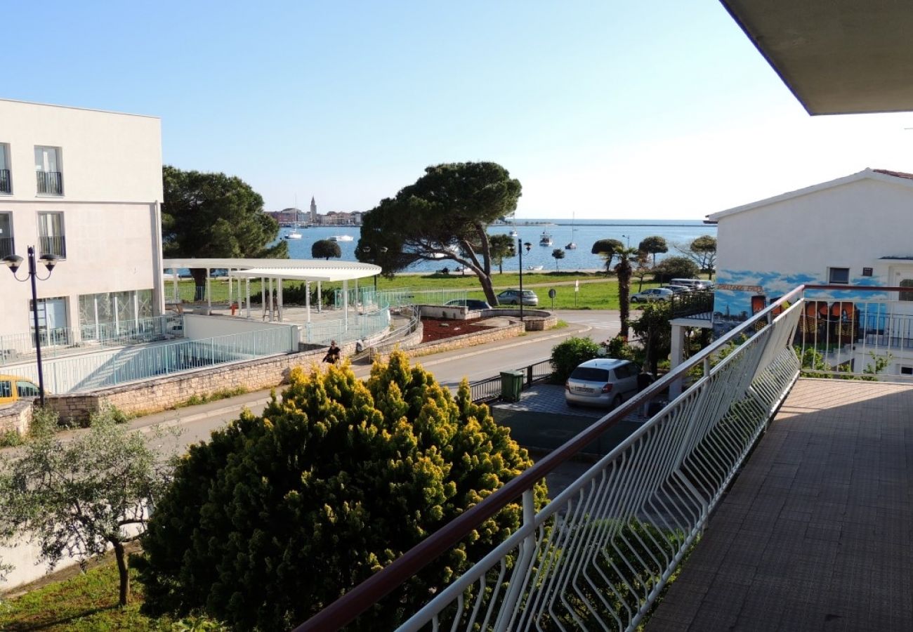 Apartamento en Umag - Apartamento en Umag con Seaview, Balcón, Acondicionador, WIFI (4735-1)