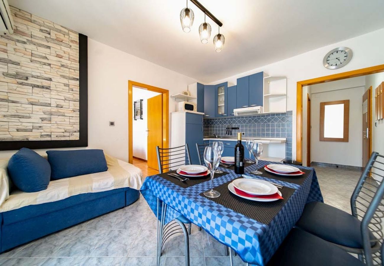 Apartamento en Lopar - Apartamento en Lopar con Balcón, Acondicionador, WIFI (4738-6)