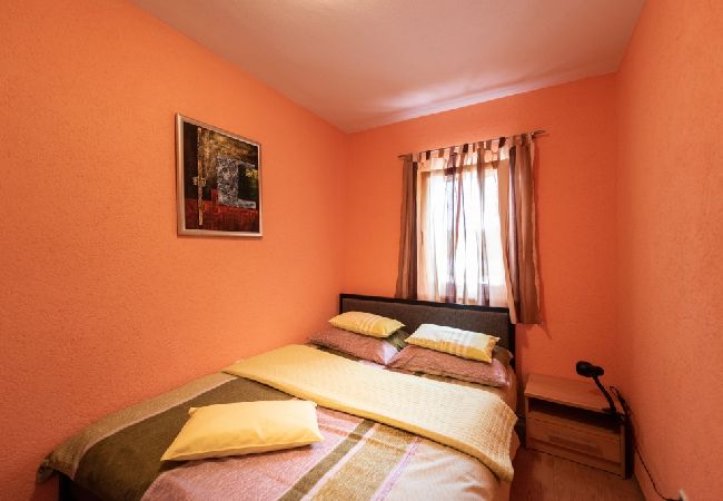 Apartamento en Vinišce - Apartamento en Vinišće con Balcón, Acondicionador, WIFI, Lavadora (4753-7) Apartamento en Vinišce - Apartamento en Vinišće con Balcón, Acondicionador, WIFI, Lavadora (4753-7)