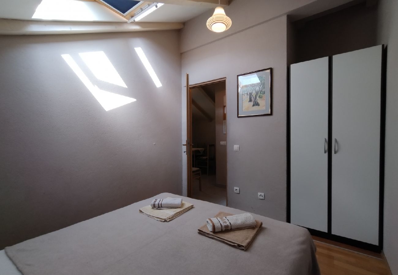 Apartamento en Vinišce - Apartamento en Vinišće con Terraza, Acondicionador, WIFI (4756-2)