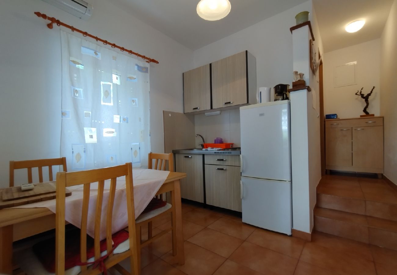 Apartamento en Vinišce - Apartamento en Vinišće con Terraza, Acondicionador, WIFI (4756-1)