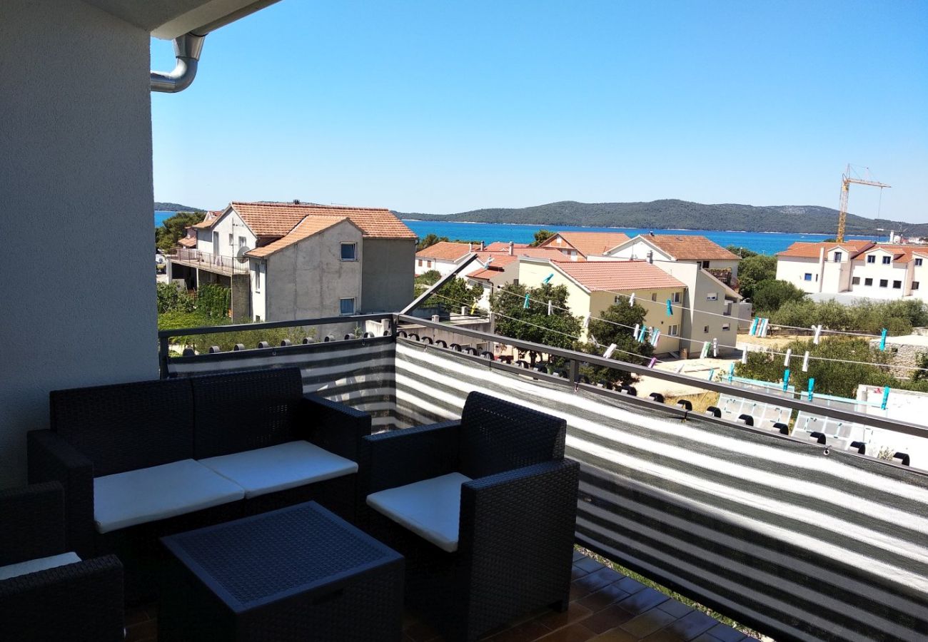 Apartamento en Šibenik-Brodarica - Apartamento en Brodarica con Seaview, Balcón, Acondicionador, WIFI (4731-4)