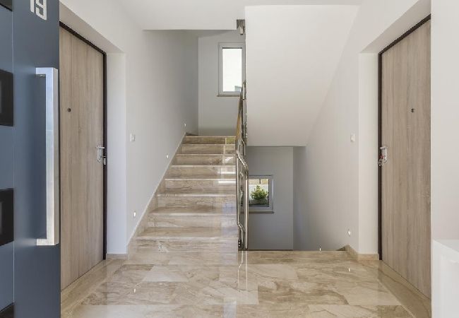 Apartamento en Podstrana - Apartamento en Podstrana-Sv.Martin con Seaview, Terraza, Acondicionador, WIFI (4777-1) Apartamento en Podstrana - Apartamento en Podstrana-Sv.Martin con Seaview, Terraza, Acondicionador, WIFI (4777-1)