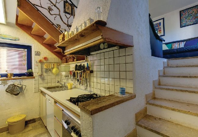 Casa en Mali Lošinj - Casa de vacaciones en Mali Lošinj con Terraza, Acondicionador, WIFI, Lavadora (4780-1) Casa en Mali Lošinj - Casa de vacaciones en Mali Lošinj con Terraza, Acondicionador, WIFI, Lavadora (4780-1)