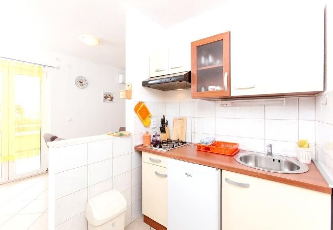 Apartamento en Slatine - Apartamento en Slatine con Seaview, Balcón, Acondicionador, WIFI (4784-1) Apartamento en Slatine - Apartamento en Slatine con Seaview, Balcón, Acondicionador, WIFI (4784-1)