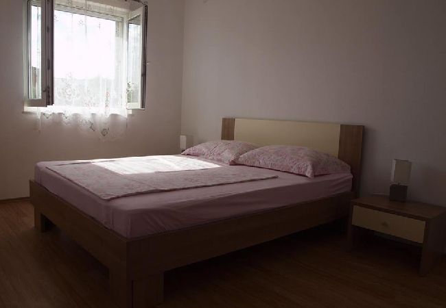 Apartamento en Slatine - Apartamento en Slatine con Seaview, Balcón, Acondicionador, WIFI (4784-1) Apartamento en Slatine - Apartamento en Slatine con Seaview, Balcón, Acondicionador, WIFI (4784-1)