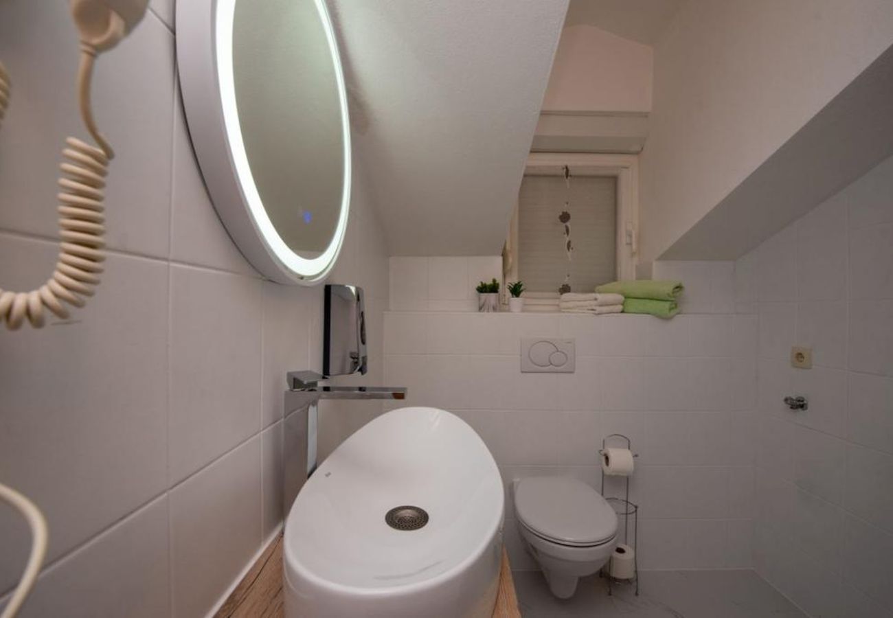Apartamento en Trogir - Apartamento en Trogir con Seaview, Balcón, Acondicionador, WIFI (4786-2)