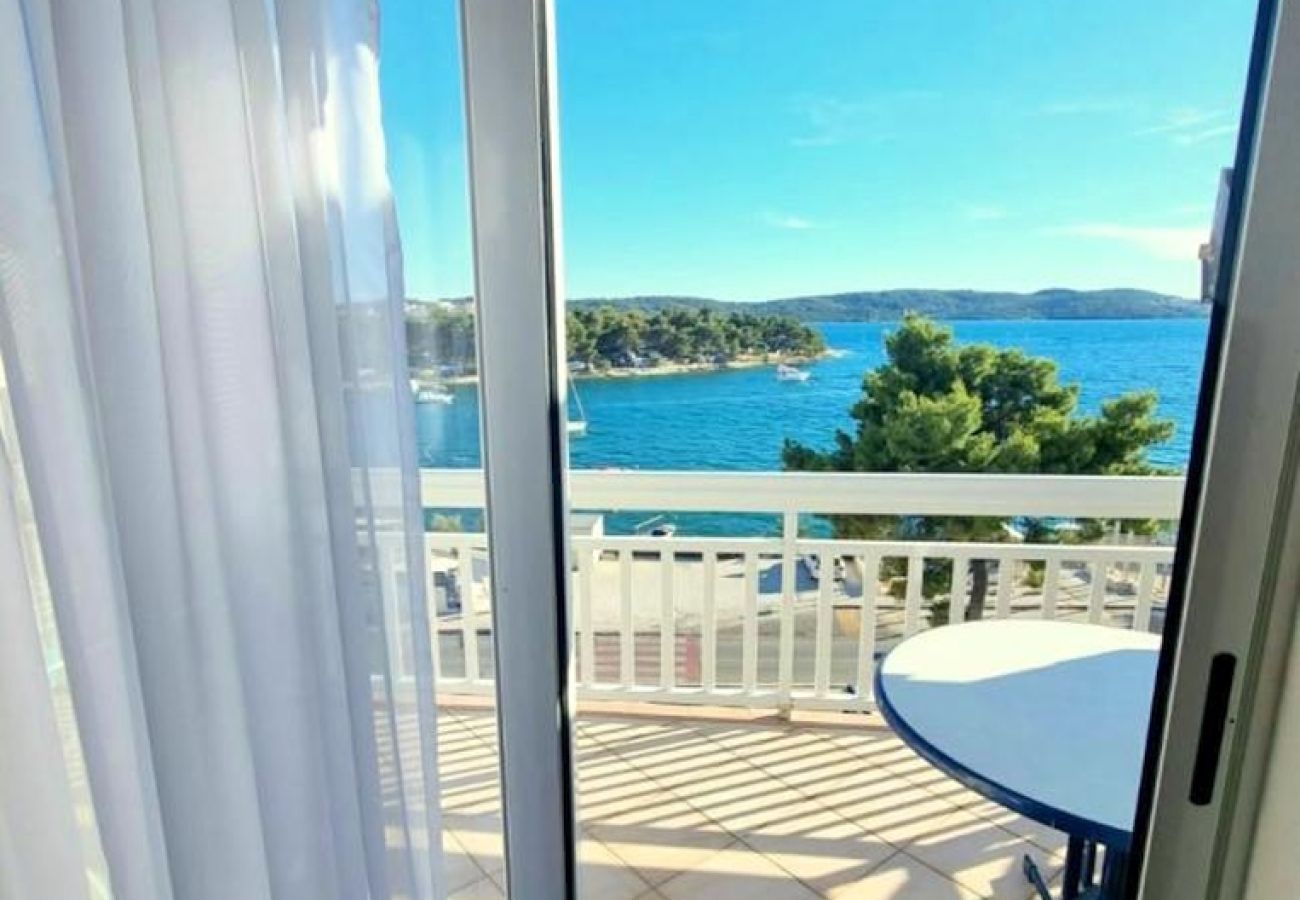 Apartamento en Trogir - Apartamento en Trogir con Seaview, Balcón, Acondicionador, WIFI (4786-2)