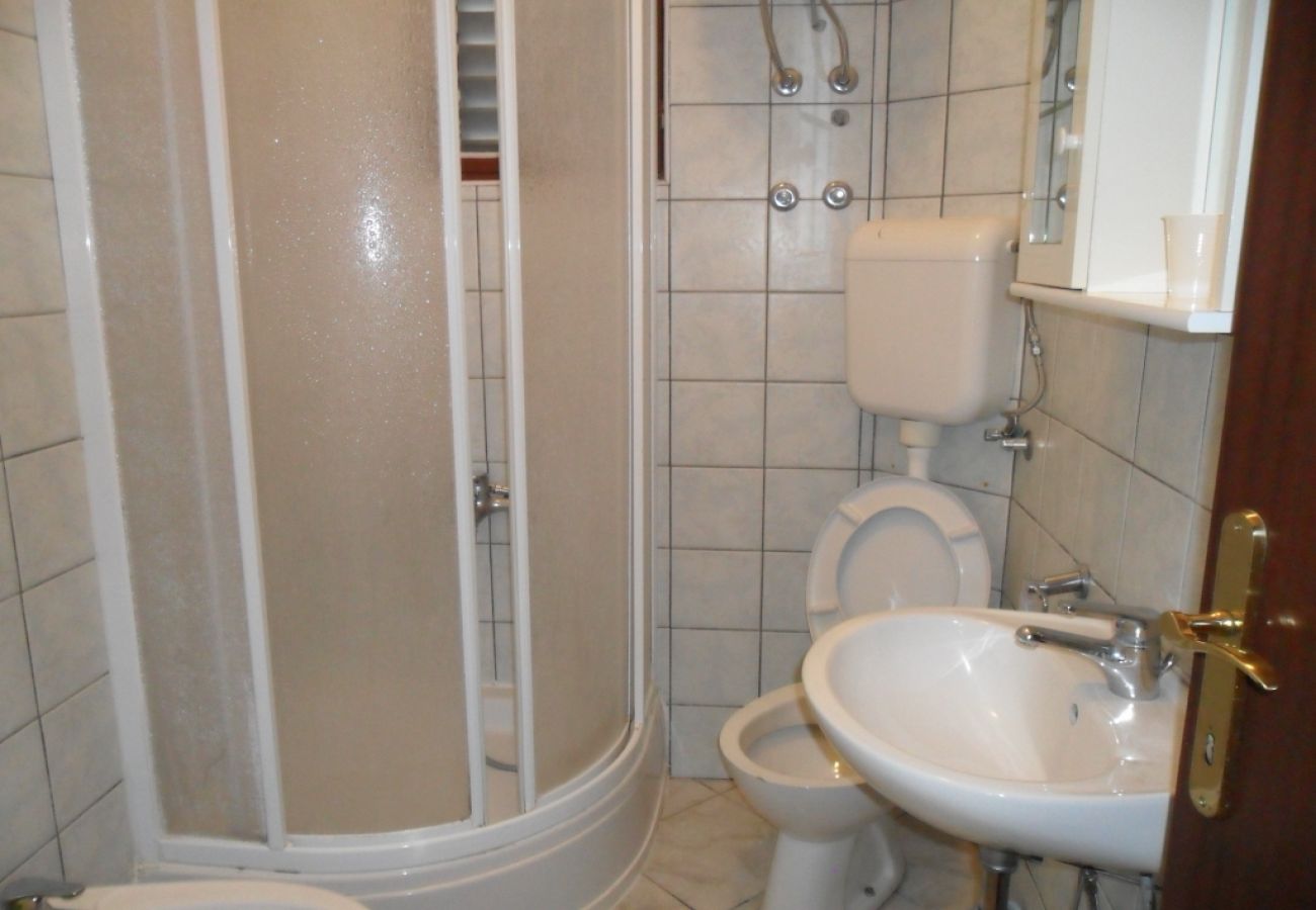 Apartamento en Okrug Gornji - Apartamento en Okrug Gornji con Seaview, Terraza, Acondicionador, WIFI (4790-2)