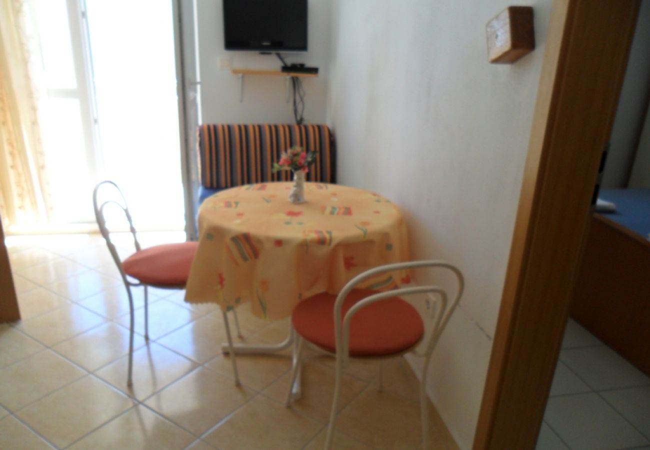 Apartamento en Okrug Gornji - Apartamento en Okrug Gornji con Seaview, Balcón, Acondicionador, WIFI (4790-4)