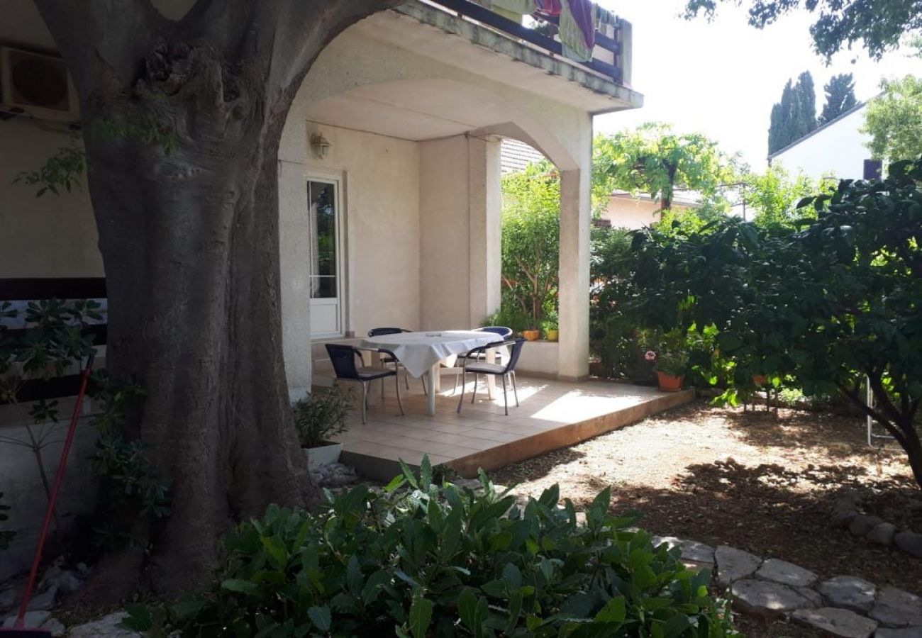 Apartamento en Biograd na moru - Apartamento en Biograd na Moru con Terraza, Acondicionador, WIFI (4801-1)