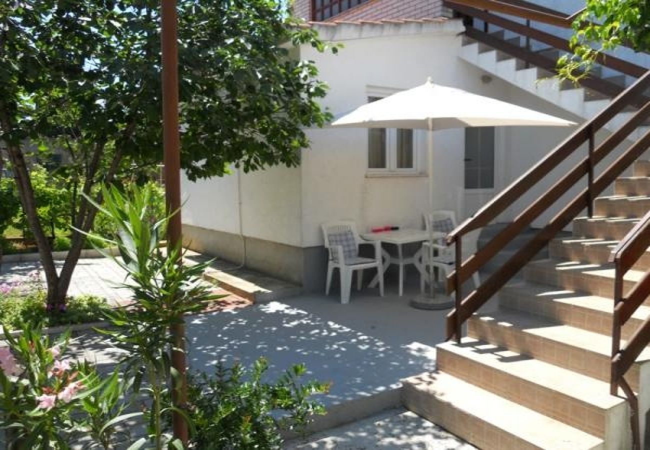 Apartamento en Biograd na moru - Apartamento en Biograd na Moru con Terraza, Acondicionador, WIFI (4801-2)