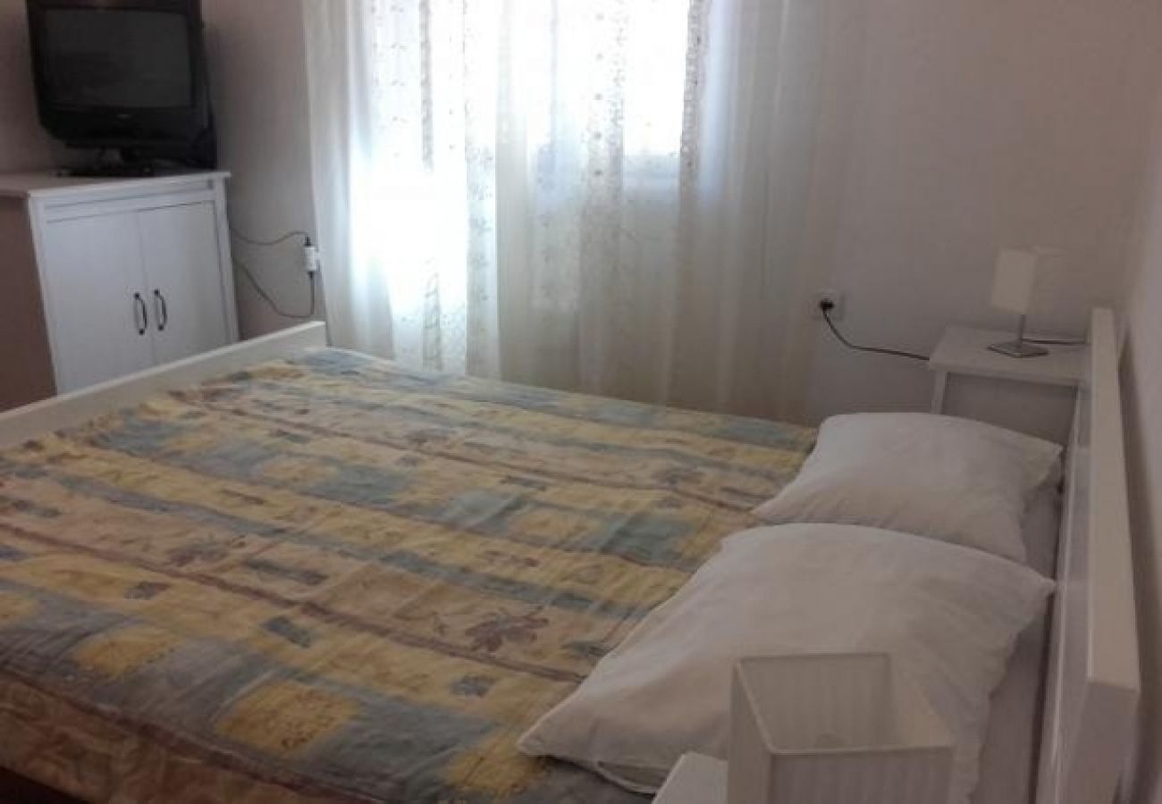 Apartamento en Biograd na moru - Apartamento en Biograd na Moru con Terraza, Acondicionador, WIFI (4801-2)