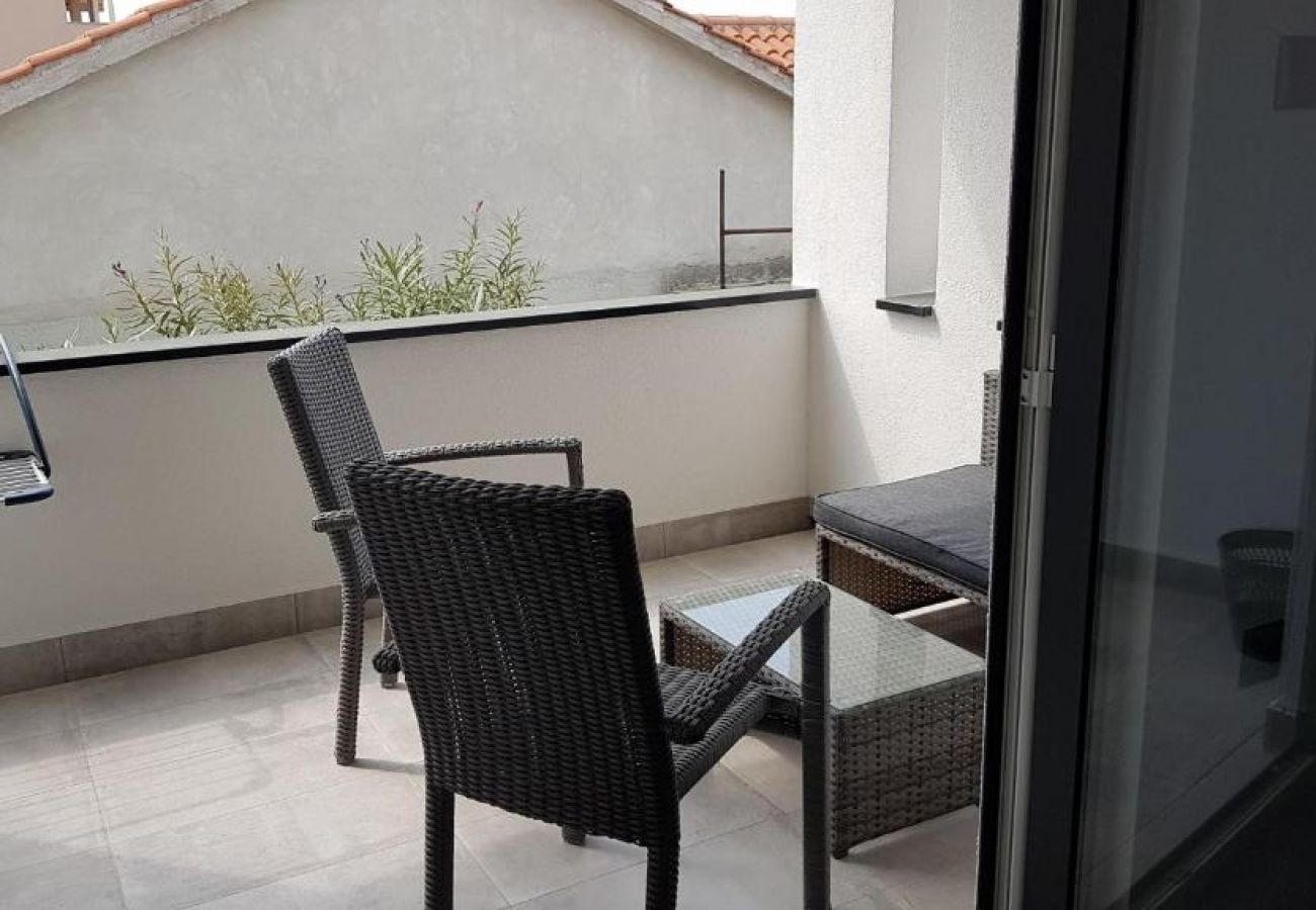 Apartamento en Biograd na moru - Apartamento en Biograd na Moru con Terraza, Acondicionador, WIFI (4805-6)