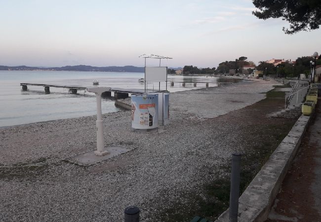 Apartamento en Sukošan - Apartamento en Sukošan con Terraza, Acondicionador, WIFI (4813-2) Apartamento en Sukošan - Apartamento en Sukošan con Terraza, Acondicionador, WIFI (4813-2)