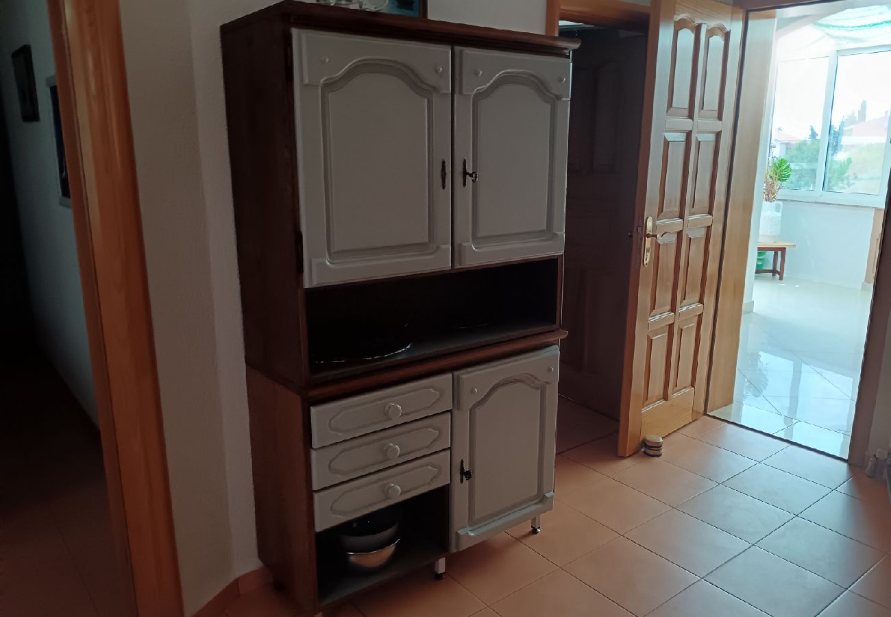 Apartamento en Biograd na moru - Apartamento en Biograd na Moru con Terraza, Acondicionador, WIFI, Lavavajillas (4818-1)