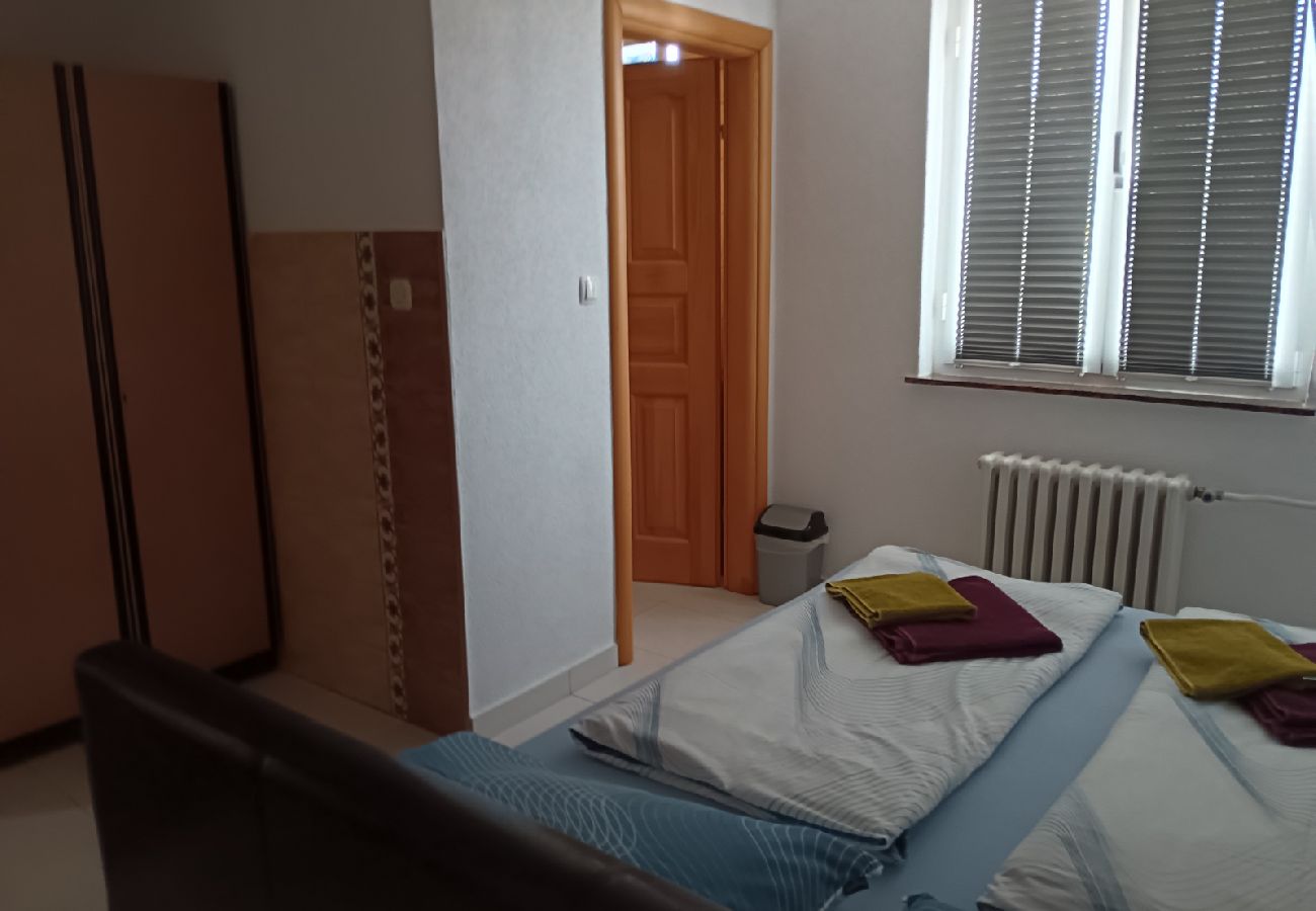 Apartamento en Biograd na moru - Apartamento en Biograd na Moru con Terraza, Acondicionador, WIFI, Lavavajillas (4818-2)