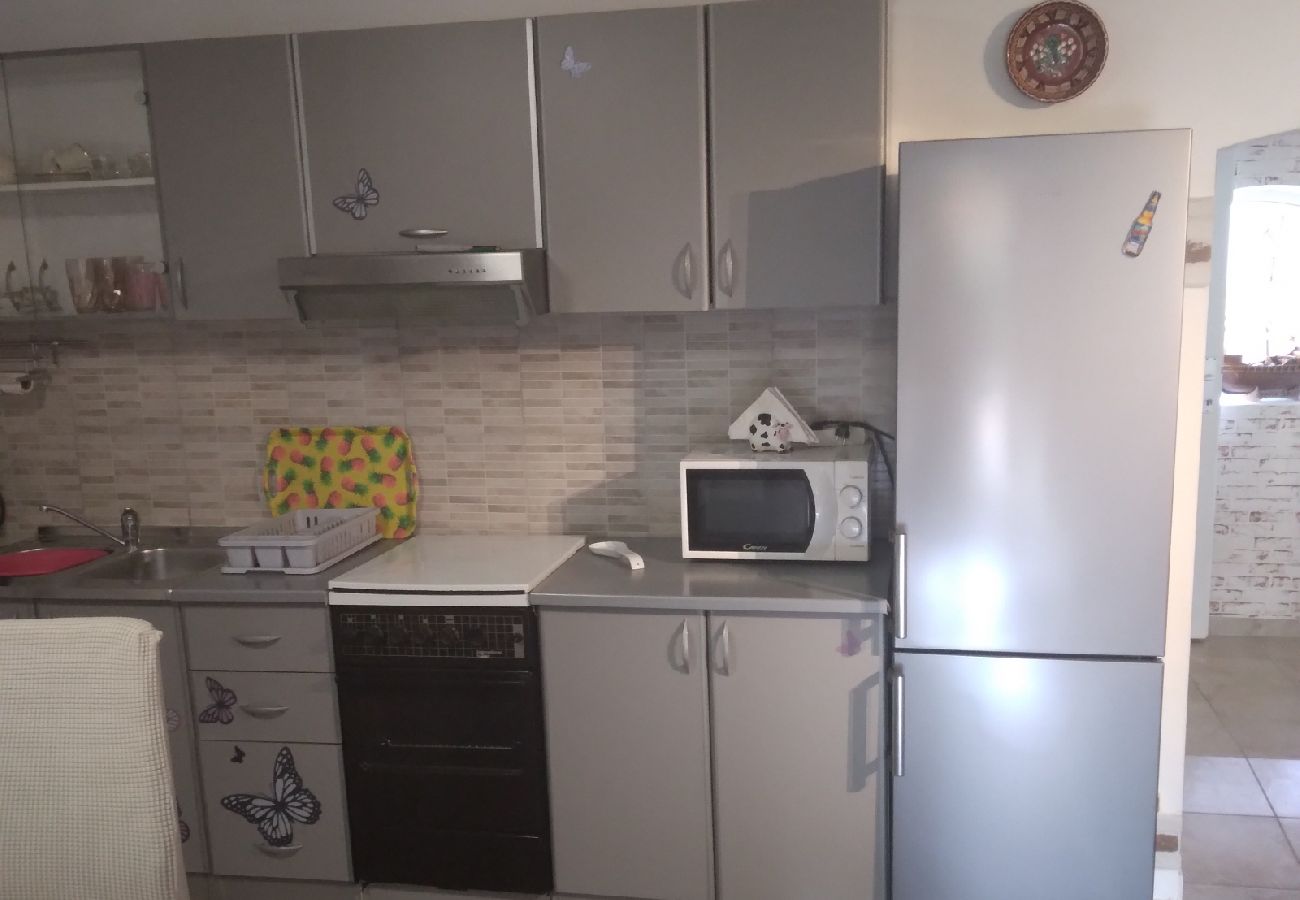 Apartamento en Nin - Apartamento en Zaton (Zadar) con Terraza, Acondicionador, WIFI, Lavadora (4828-1)