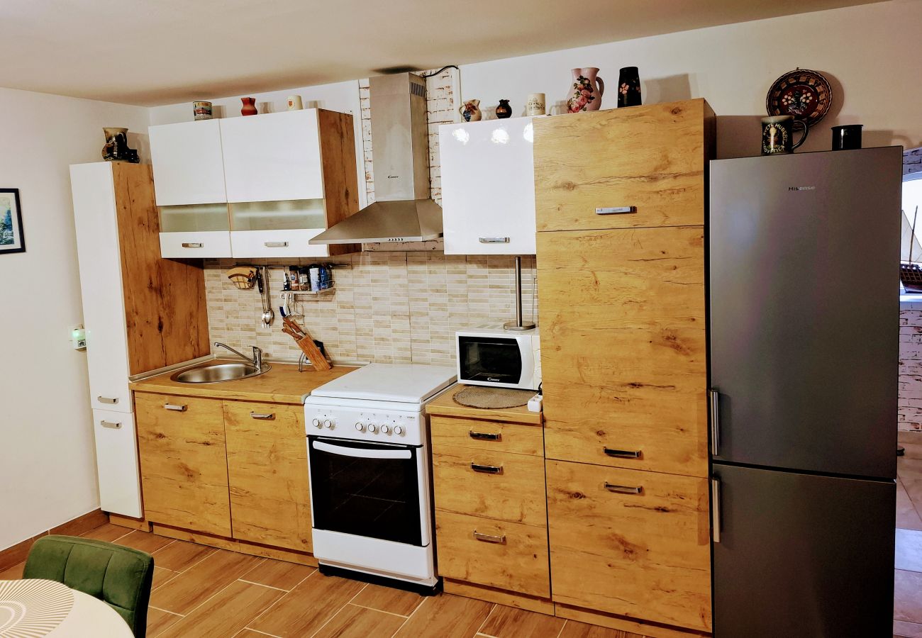 Apartamento en Nin - Apartamento en Zaton (Zadar) con Terraza, Acondicionador, WIFI, Lavadora (4828-1)