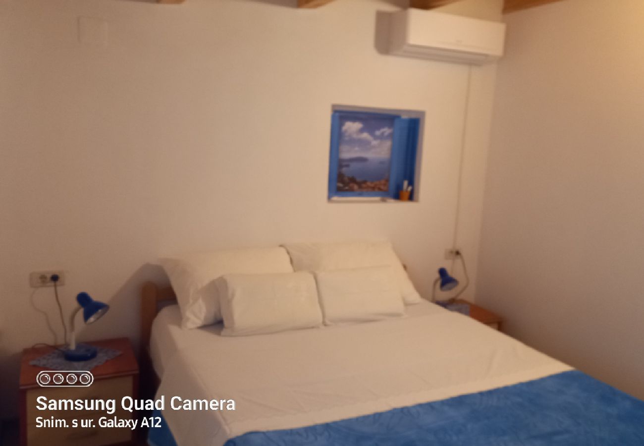 Apartamento en Nerezine - Apartamento en Nerezine con Terraza, Acondicionador, WIFI, Lavadora (4827-3)