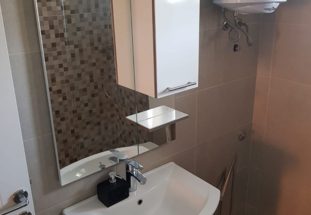 Apartamento en Vrsi - Apartamento en Vrsi con Terraza, Acondicionador, WIFI, Lavadora (4836-1)