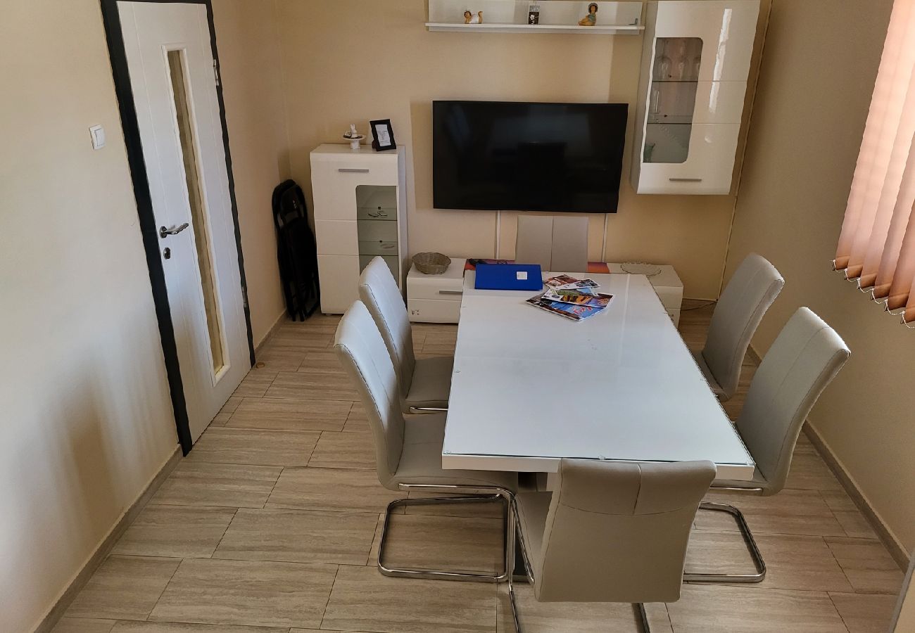 Apartamento en Vrsi - Apartamento en Vrsi con Terraza, Acondicionador, WIFI, Lavadora (4836-1)