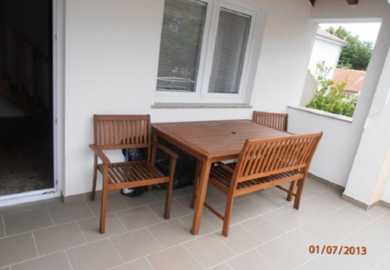 Apartamento en Privlaka - Apartamento en Privlaka con Terraza, Acondicionador, WIFI, Lavadora (4839-2)