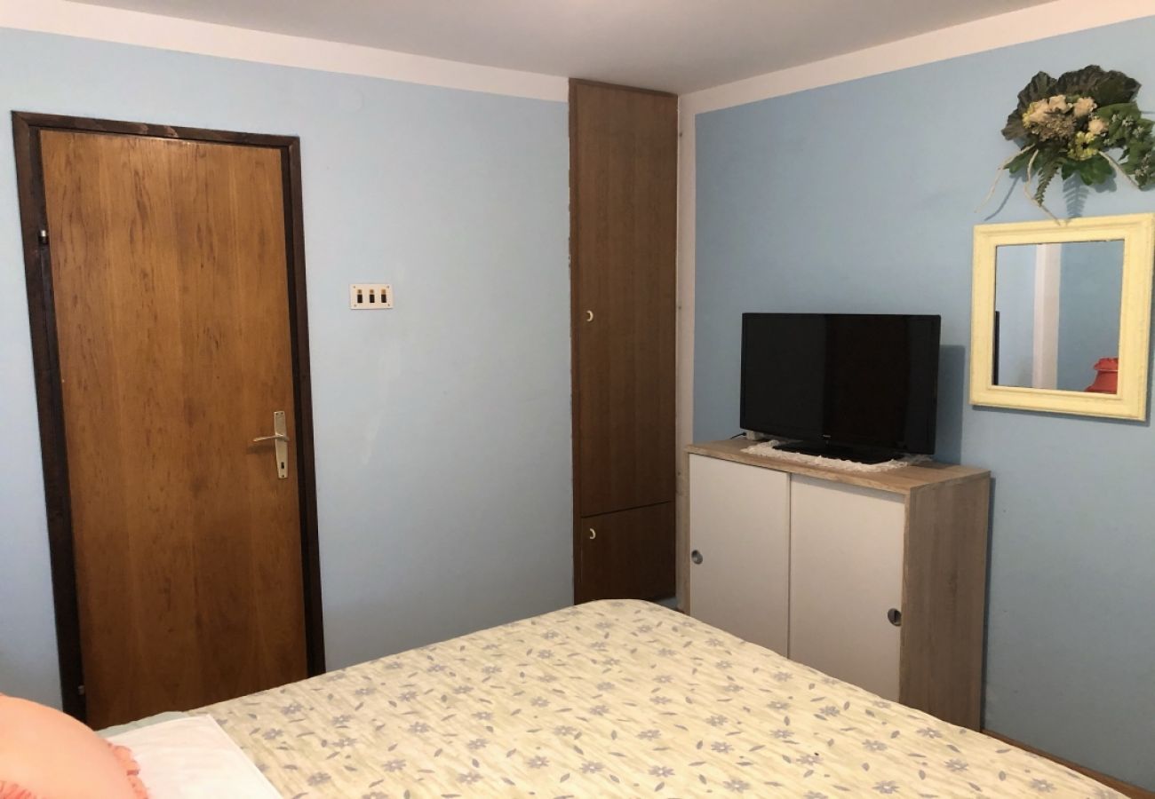 Apartamento en Ždrelac - Apartamento en Ždrelac con Balcón, Acondicionador, WIFI, Lavavajillas (4834-3)