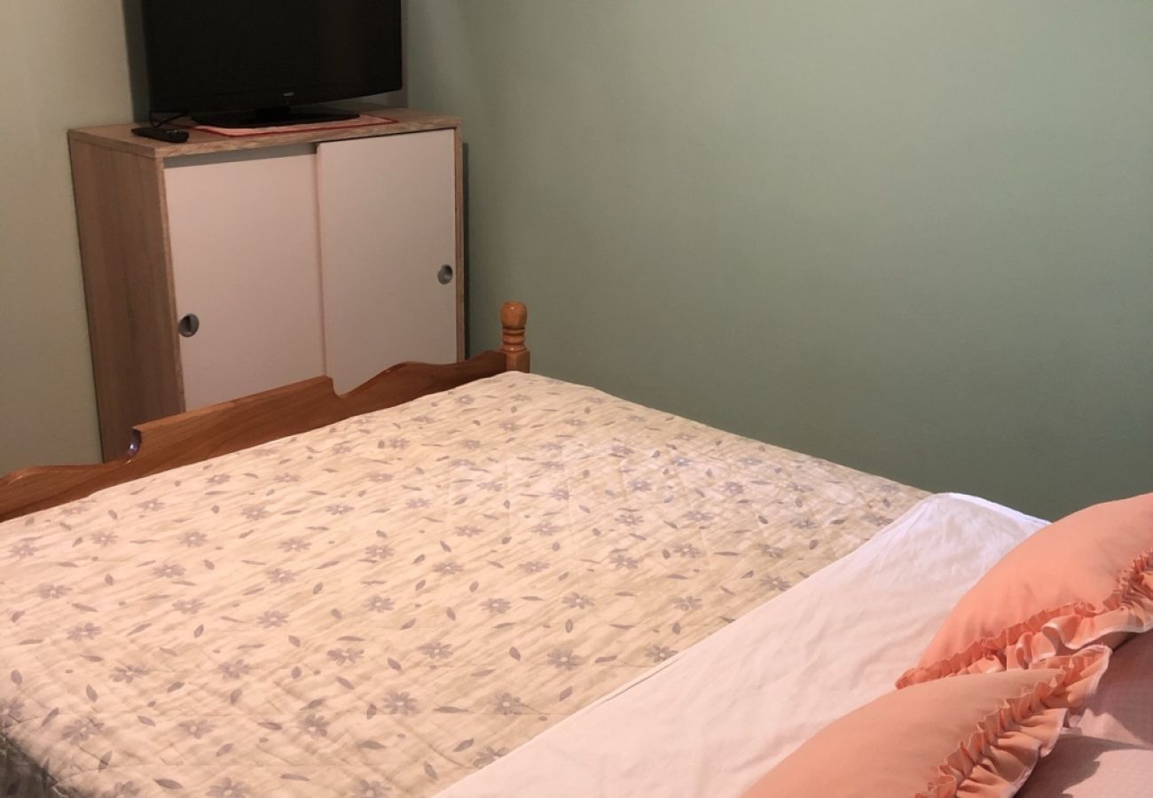 Apartamento en Ždrelac - Apartamento en Ždrelac con Balcón, Acondicionador, WIFI, Lavavajillas (4834-3)