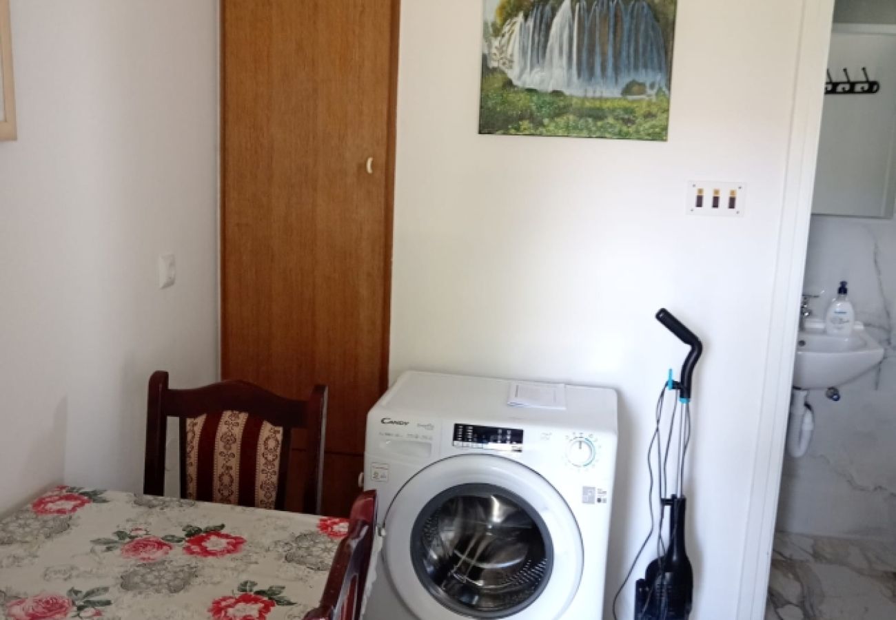Apartamento en Ždrelac - Apartamento en Ždrelac con Balcón, Acondicionador, WIFI, Lavavajillas (4834-3)