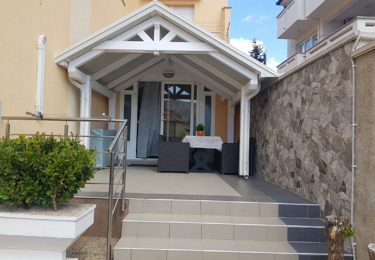 Apartamento en Baška - Apartamento en Baška con Terraza, Acondicionador, WIFI (4863-1)