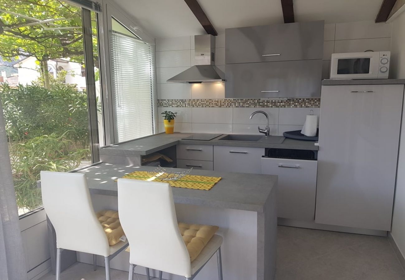 Apartamento en Baška - Apartamento en Baška con Terraza, Acondicionador, WIFI (4863-4)