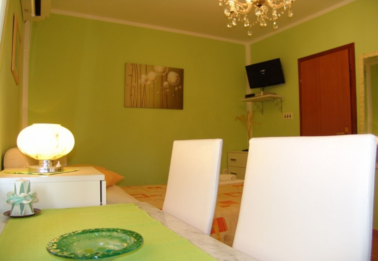 Estudio en Baška - Apartamento Estudio en Baška con Terraza, Acondicionador, WIFI (4863-5)