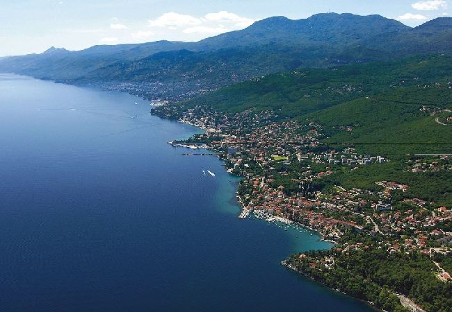 Apartamento en Icici - Apartamento en Ičići con Seaview, Terraza, WIFI (4870-1) Apartamento en Icici - Apartamento en Ičići con Seaview, Terraza, WIFI (4870-1)