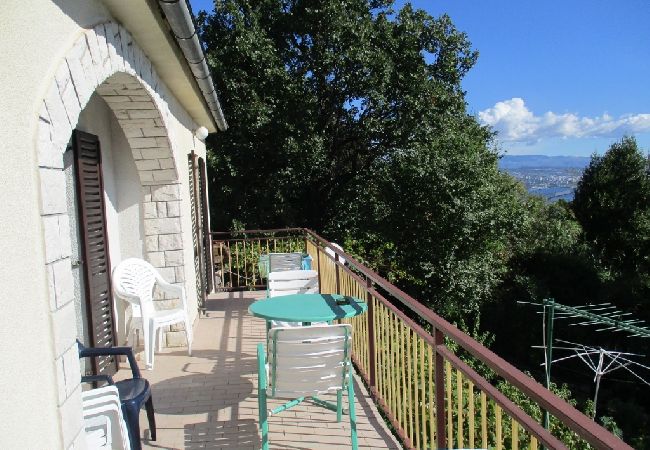 Apartamento en Icici - Apartamento en Ičići con Seaview, Terraza, WIFI (4870-3) Apartamento en Icici - Apartamento en Ičići con Seaview, Terraza, WIFI (4870-3)