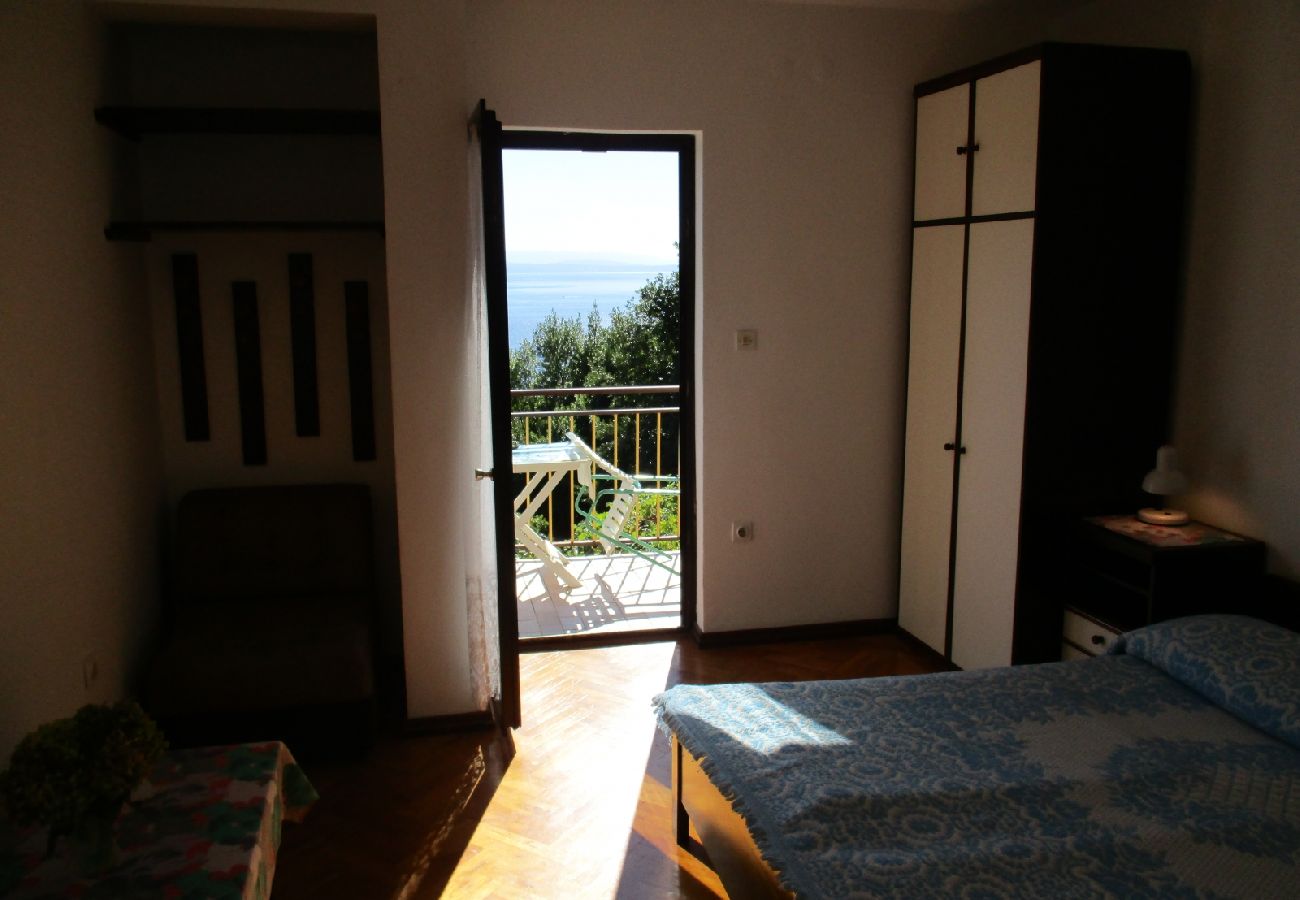 Apartamento en Icici - Apartamento en Ičići con Seaview, Terraza, WIFI (4870-3)