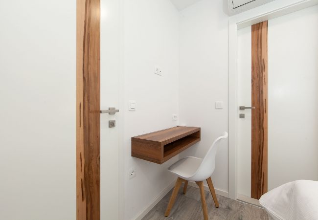 Apartamento en Brela - Apartamento en Brela con Seaview, Balcón, Acondicionador, WIFI (3524-9) Apartamento en Brela - Apartamento en Brela con Seaview, Balcón, Acondicionador, WIFI (3524-9)