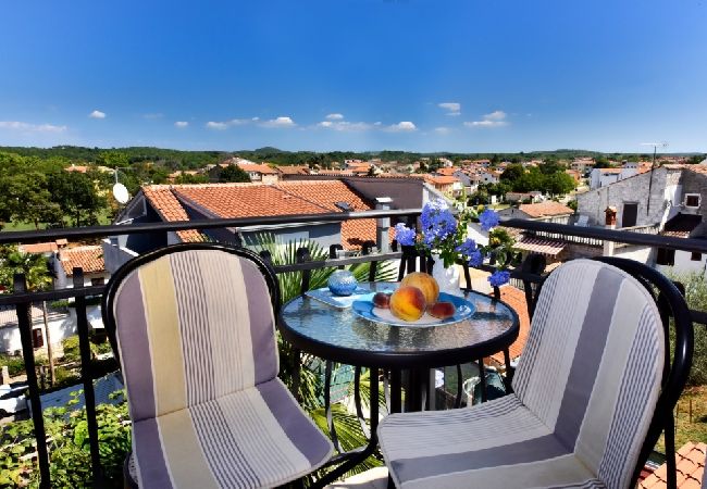 Apartamento en Funtana - Apartamento en Funtana con Seaview, Terraza, Acondicionador, WIFI (4879-2) Apartamento en Funtana - Apartamento en Funtana con Seaview, Terraza, Acondicionador, WIFI (4879-2)