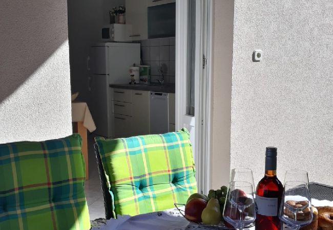 Apartamento en Supetarska Draga - Apartamento en Supetarska Draga con Seaview, Terraza, Acondicionador, WIFI (4894-2) Apartamento en Supetarska Draga - Apartamento en Supetarska Draga con Seaview, Terraza, Acondicionador, WIFI (4894-2)