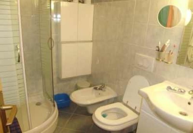 Apartamento en Mali Lošinj - Apartamento en Mali Lošinj con Terraza, Acondicionador, WIFI (4913-1) Apartamento en Mali Lošinj - Apartamento en Mali Lošinj con Terraza, Acondicionador, WIFI (4913-1)